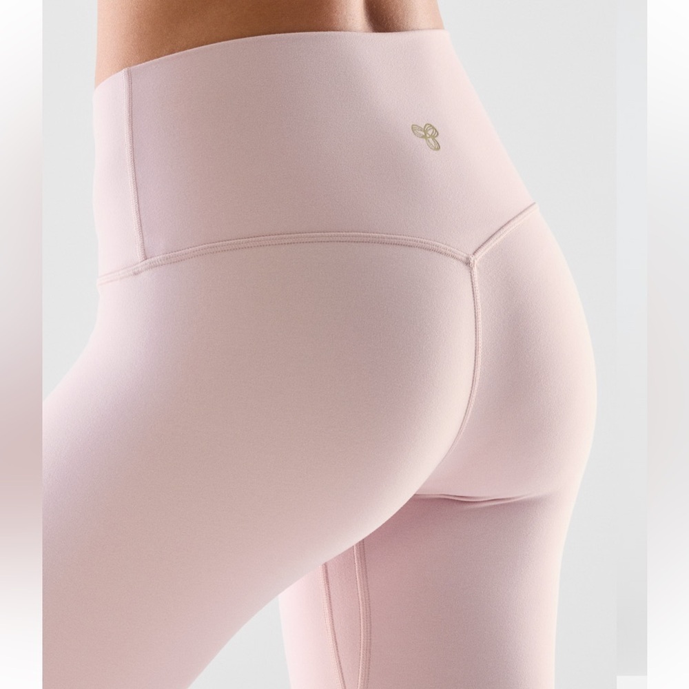 Aritzia Golden Butter Leggings Dusty Pink - Picture 2 of 6
